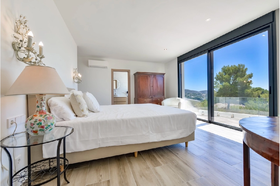 Villa in Moraira(La Sabatera) te koop, woonoppervlakte 259 m², Airconditioning, grondstuk 811 m², 4 slapkamer, 3 badkamer, Zwembad, ref.: CA-H-1766-AMBI-15