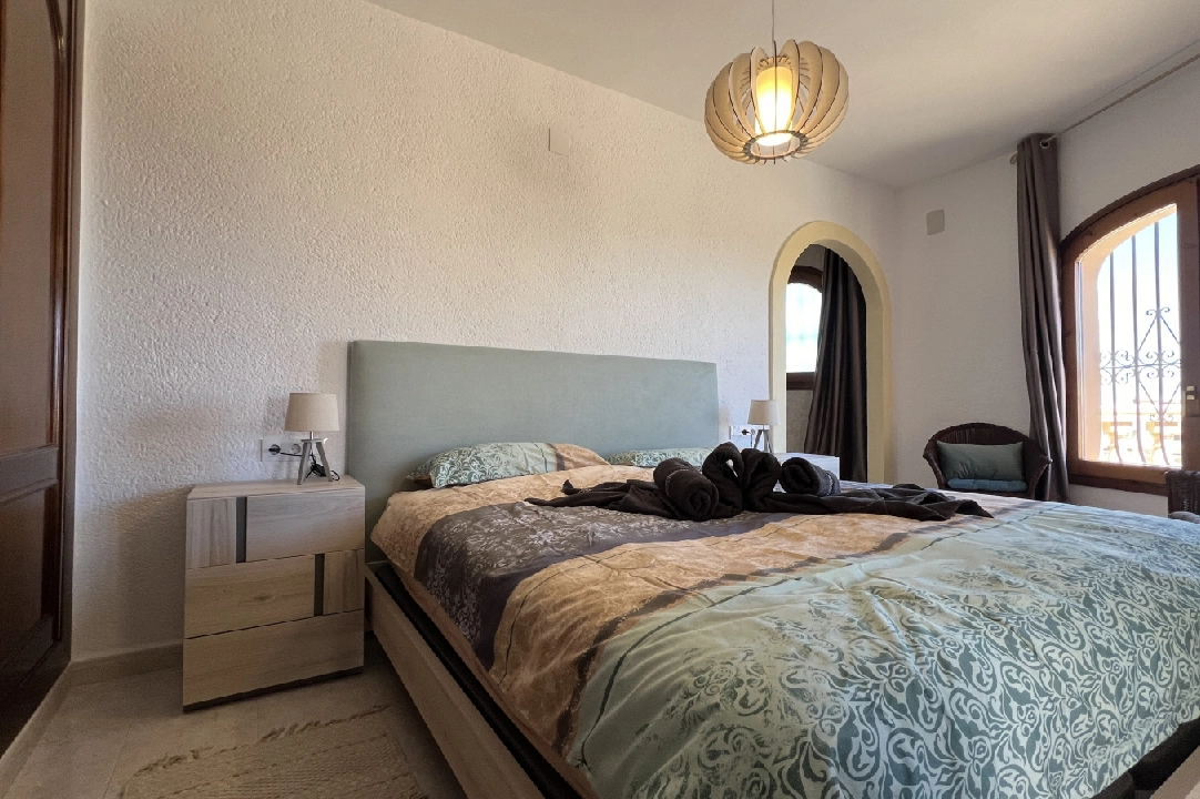 Villa in Denia(Marquesa V) voor vakantie, woonoppervlakte 216 m², Bouwjaar 1995, Staat Gedeeltelijk volledig geregeenveerd, + KLIMA, Airconditioning, grondstuk 1 m², 3 slapkamer, 2 badkamer, Zwembad, ref.: T-1323-10