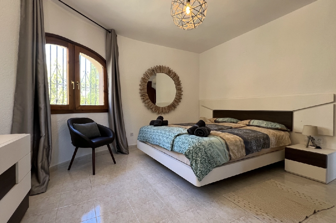 Villa in Denia(Marquesa V) voor vakantie, woonoppervlakte 216 m², Bouwjaar 1995, Staat Gedeeltelijk volledig geregeenveerd, + KLIMA, Airconditioning, grondstuk 1 m², 3 slapkamer, 2 badkamer, Zwembad, ref.: T-1323-12