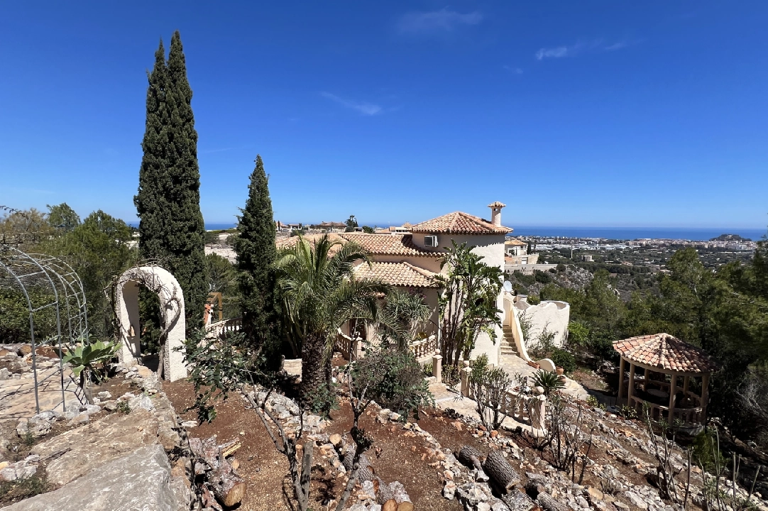 Villa in Denia(Marquesa V) voor vakantie, woonoppervlakte 216 m², Bouwjaar 1995, Staat Gedeeltelijk volledig geregeenveerd, + KLIMA, Airconditioning, grondstuk 1 m², 3 slapkamer, 2 badkamer, Zwembad, ref.: T-1323-33