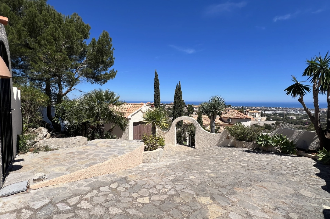 Villa in Denia(Marquesa V) voor vakantie, woonoppervlakte 216 m², Bouwjaar 1995, Staat Gedeeltelijk volledig geregeenveerd, + KLIMA, Airconditioning, grondstuk 1 m², 3 slapkamer, 2 badkamer, Zwembad, ref.: T-1323-35