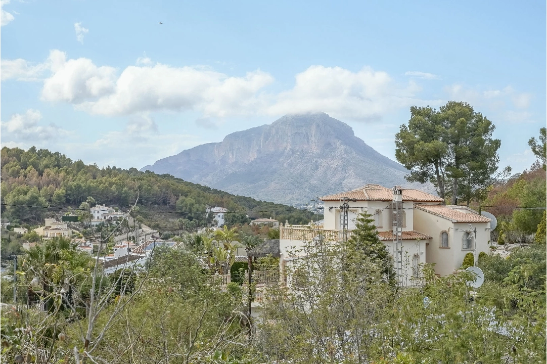 Villa in Javea(Pinosol) te koop, woonoppervlakte 288 m², Airconditioning, grondstuk 2135 m², 4 slapkamer, 4 badkamer, ref.: BP-4386JAV-45