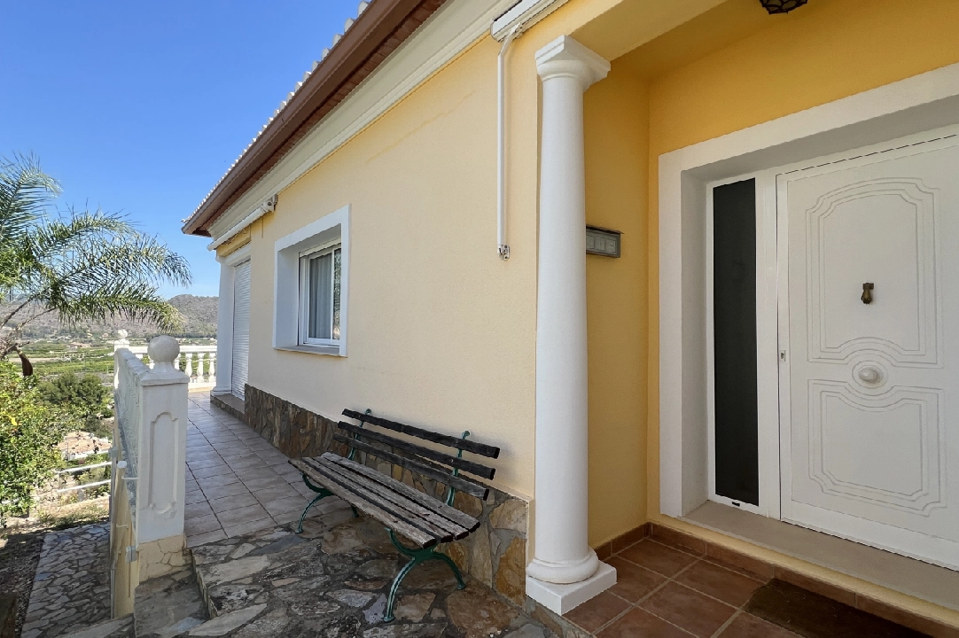 Villa in Pego te koop, woonoppervlakte 194 m², Bouwjaar 2003, Staat netjes, + Centrale verwarming, Airconditioning, grondstuk 600 m², 3 slapkamer, 3 badkamer, ref.: RG-0324-2