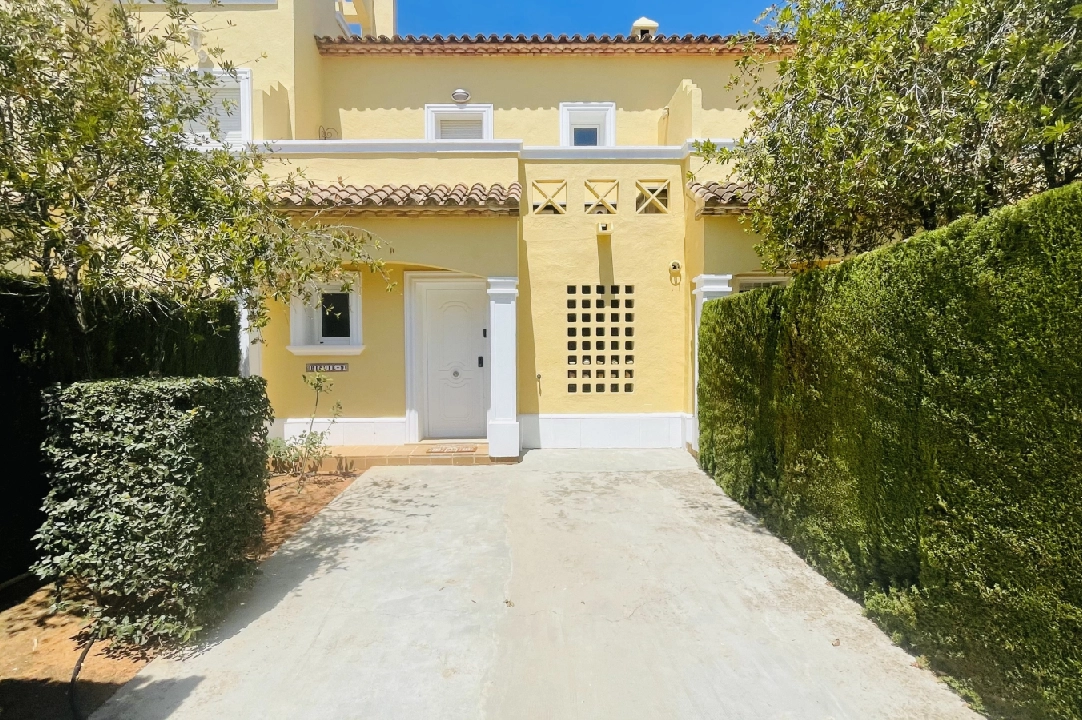 Reihenhaus in Denia-La Sella(La Sella) te koop, woonoppervlakte 92 m², Bouwjaar 2002, Airconditioning, grondstuk 64 m², 2 slapkamer, 2 badkamer, Zwembad, ref.: JS-0924-19