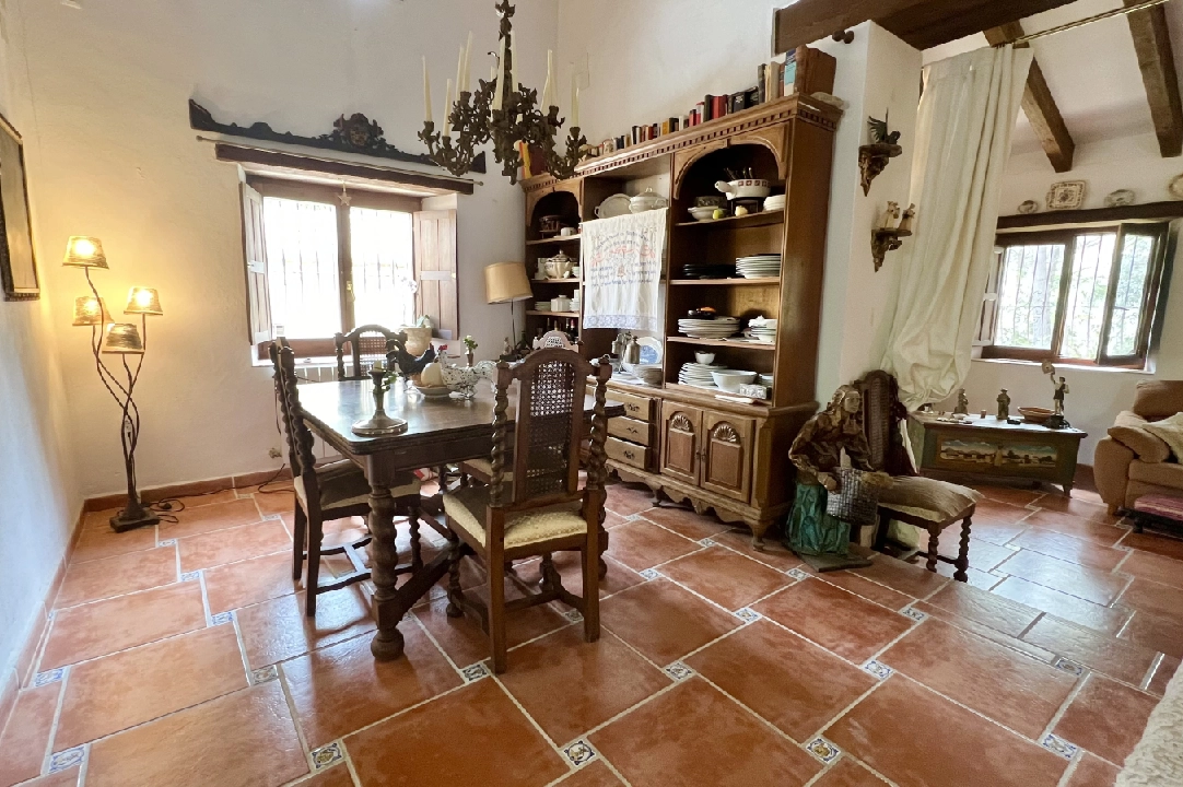 Villa in Denia-La Sella te koop, woonoppervlakte 250 m², Bouwjaar 1997, Staat netjes, + Centrale verwarming, Airconditioning, grondstuk 6652 m², 4 slapkamer, 3 badkamer, Zwembad, ref.: FK-0724-11