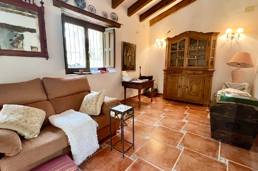 Villa in Denia-La Sella te koop, woonoppervlakte 250 m², Bouwjaar 1997, Staat netjes, + Centrale verwarming, Airconditioning, grondstuk 6652 m², 4 slapkamer, 3 badkamer, Zwembad, ref.: FK-0724-8