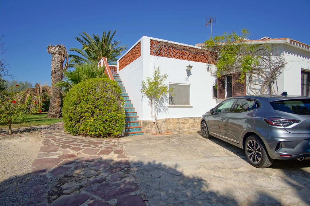 Villa in Denia(Santa Paula) te koop, woonoppervlakte 150 m², Airconditioning, grondstuk 1505 m², 4 slapkamer, 2 badkamer, ref.: BP-8178DEN-2