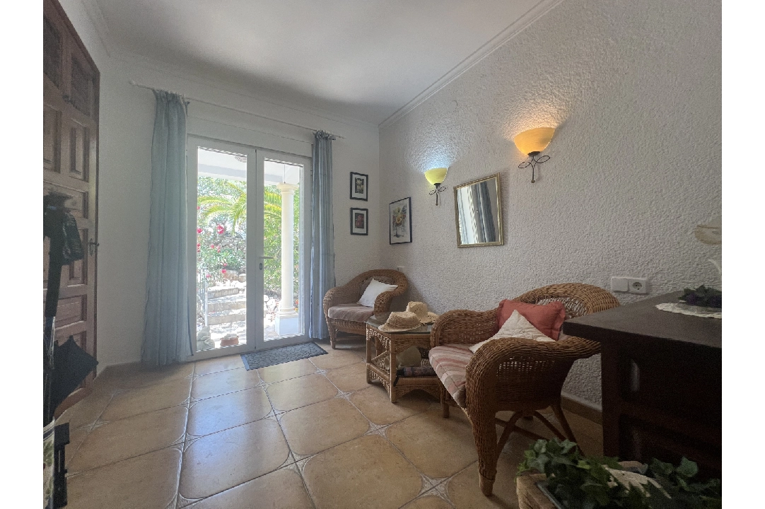 Villa in Javea(Costa Nova ) te koop, woonoppervlakte 178 m², Bouwjaar 1976, + Centrale verwarming, Airconditioning, grondstuk 870 m², 3 slapkamer, 3 badkamer, Zwembad, ref.: JS-1124-12