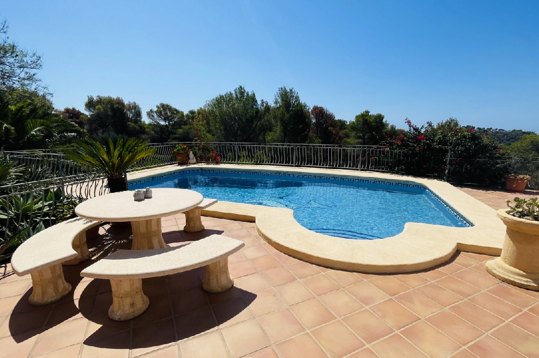 Villa in Javea(Costa Nova ) te koop, woonoppervlakte 178 m², Bouwjaar 1976, + Centrale verwarming, Airconditioning, grondstuk 870 m², 3 slapkamer, 3 badkamer, Zwembad, ref.: JS-1124-26