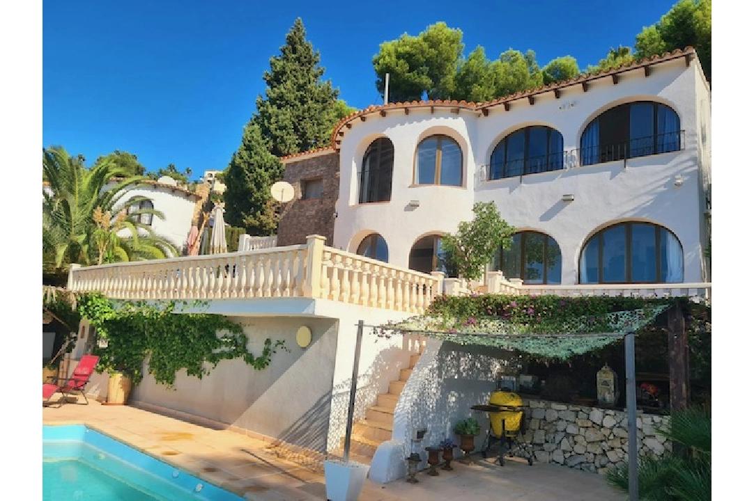 Villa in Benissa(Montemar) te koop, woonoppervlakte 165 m², Airconditioning, grondstuk 980 m², 3 slapkamer, 3 badkamer, Zwembad, ref.: CA-H-1776-AMB-30