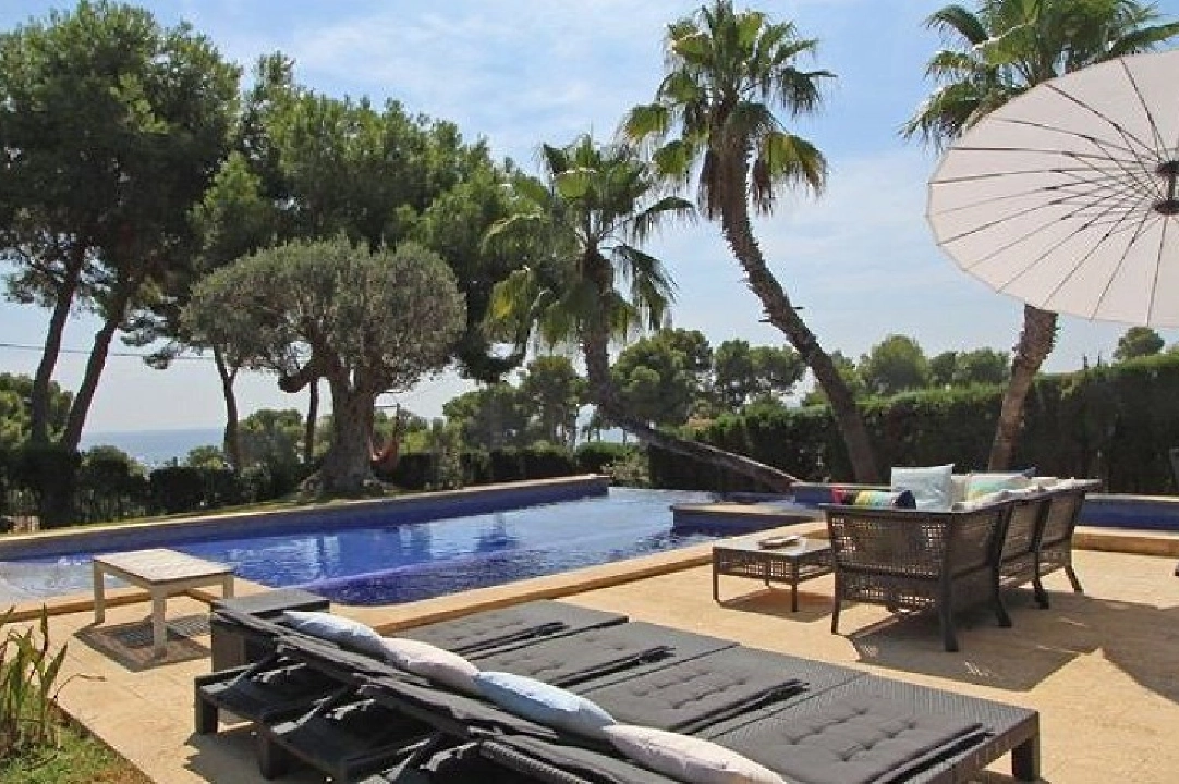 Villa in Moraira(La Cometa) te koop, woonoppervlakte 268 m², Airconditioning, grondstuk 1846 m², 5 slapkamer, 4 badkamer, Zwembad, ref.: CA-H-1780-AMB-5