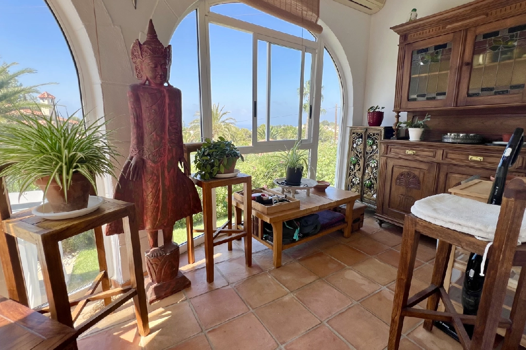 Villa in Denia te koop, woonoppervlakte 185 m², Bouwjaar 1979, Staat netjes, + Centrale verwarming, Airconditioning, grondstuk 946 m², 3 slapkamer, 3 badkamer, Zwembad, ref.: FK-0924-14