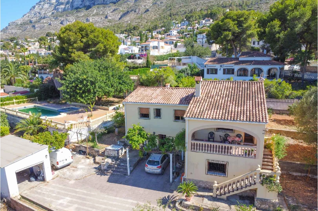 Villa in Denia(Campusos) te koop, woonoppervlakte 321 m², grondstuk 2459 m², 7 slapkamer, 4 badkamer, ref.: BP-8184DEN-1