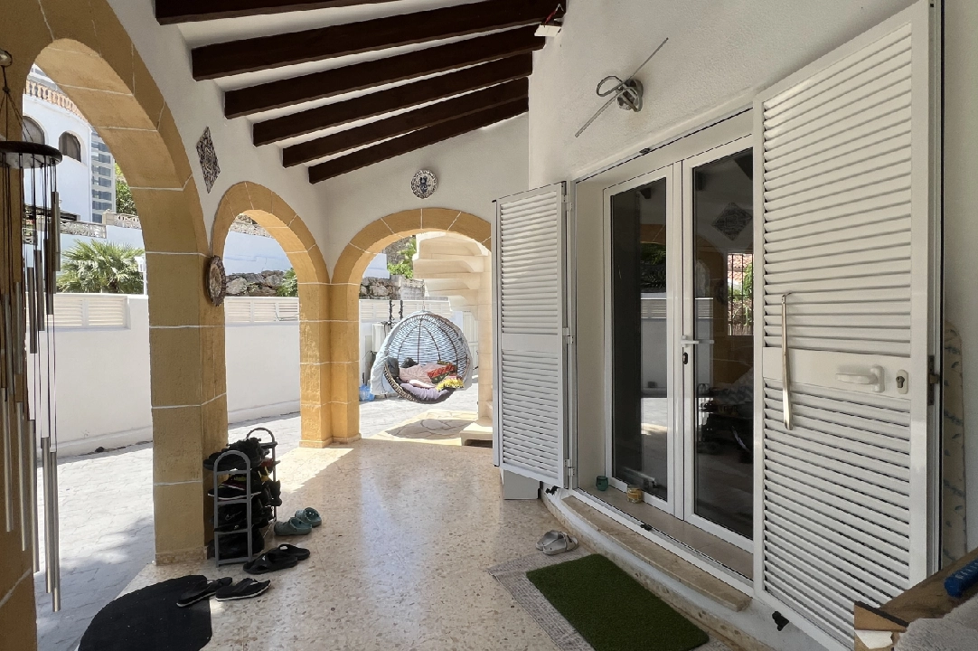 Villa in Denia(Galeretes) te koop, woonoppervlakte 100 m², Bouwjaar 1990, Staat gemoderniseerd, + Verwarming, Airconditioning, grondstuk 300 m², 2 slapkamer, 2 badkamer, ref.: GC-0124-9