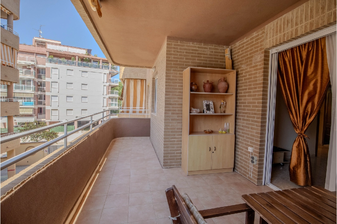 Apartment in Denia te koop, woonoppervlakte 105 m², Bouwjaar 2000, Staat netjes, + Centrale verwarming, Airconditioning, 3 slapkamer, 2 badkamer, Zwembad, ref.: MG-0424-5