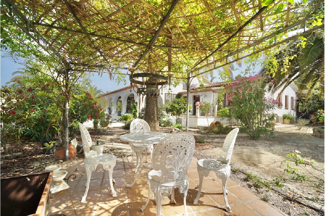 Finca in Benissa(Partida Llenes) te koop, woonoppervlakte 326 m², Airconditioning, grondstuk 18203 m², 3 slapkamer, 3 badkamer, Zwembad, ref.: CA-F-1784-AMBI-38