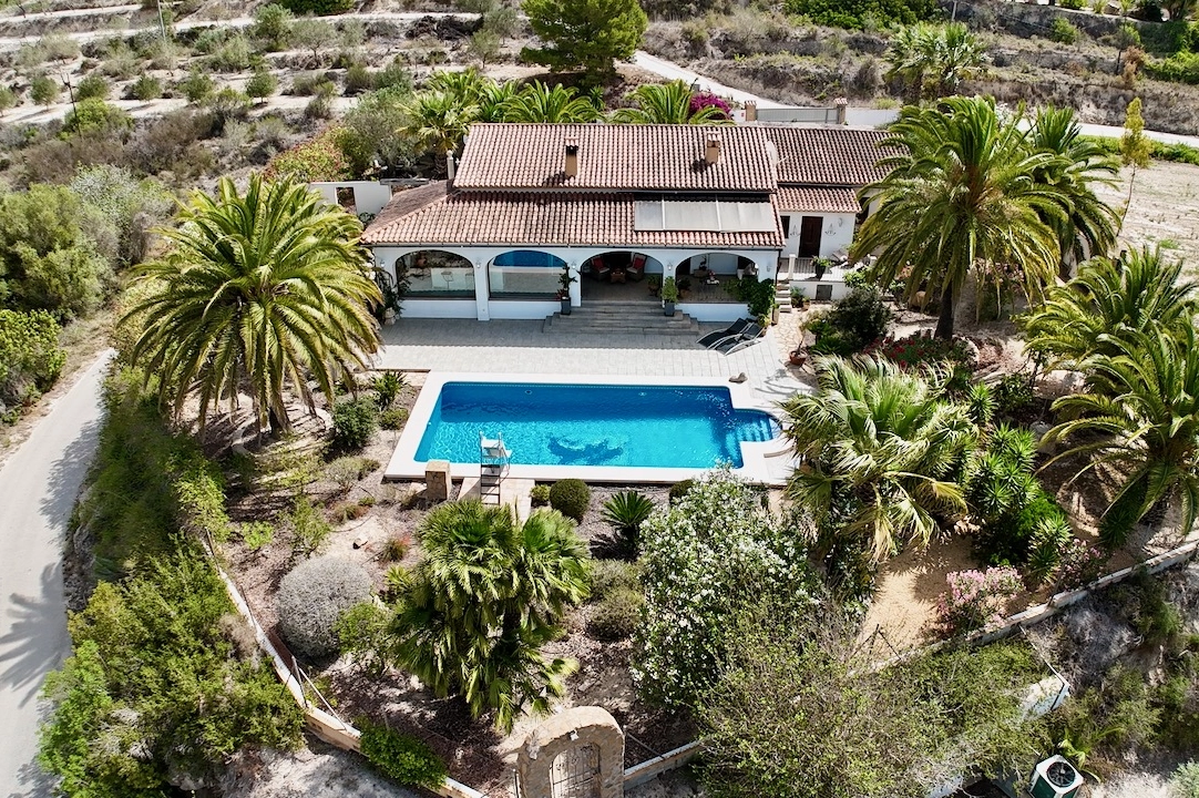 Finca in Benissa(Partida Llenes) te koop, woonoppervlakte 326 m², Airconditioning, grondstuk 18203 m², 3 slapkamer, 3 badkamer, Zwembad, ref.: CA-F-1784-AMBI-42