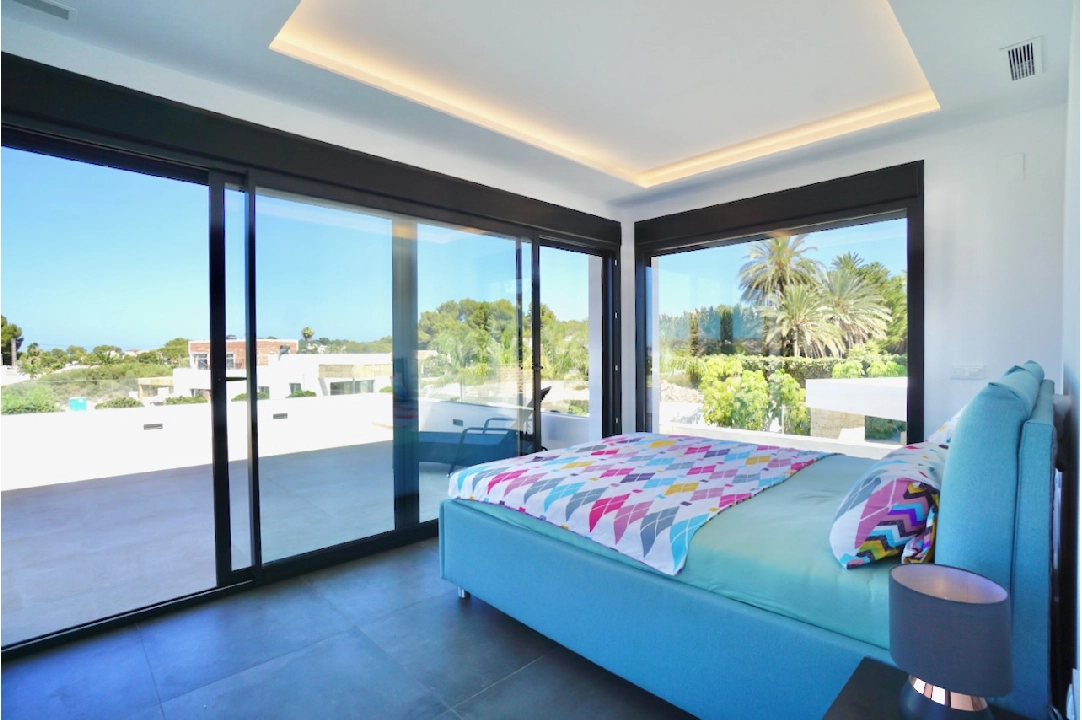 Villa in Javea(Pinosol) te koop, woonoppervlakte 260 m², Staat Eerste bewoning, + Vloerverwarming, Airconditioning, grondstuk 1866 m², 4 slapkamer, 3 badkamer, Zwembad, ref.: CA-H-1790-AMBE-19