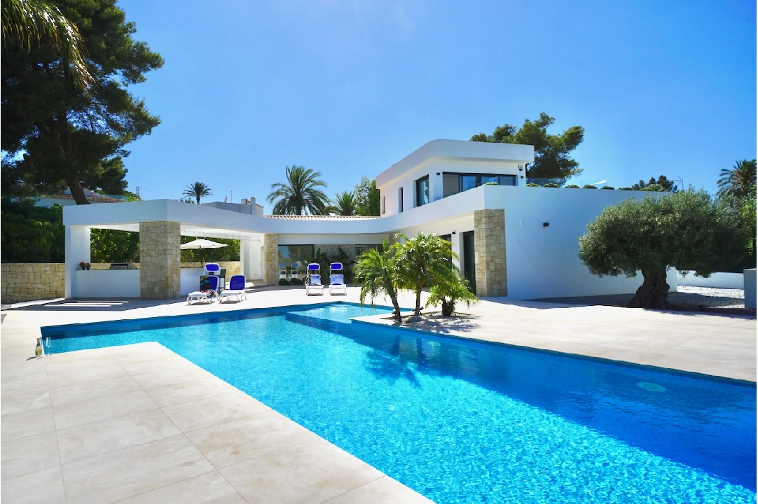 Villa in Javea(Pinosol) te koop, woonoppervlakte 260 m², Staat Eerste bewoning, + Vloerverwarming, Airconditioning, grondstuk 1866 m², 4 slapkamer, 3 badkamer, Zwembad, ref.: CA-H-1790-AMBE-2