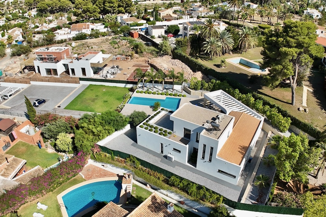 Villa in Javea(Pinosol) te koop, woonoppervlakte 260 m², Staat Eerste bewoning, + Vloerverwarming, Airconditioning, grondstuk 1866 m², 4 slapkamer, 3 badkamer, Zwembad, ref.: CA-H-1790-AMBE-50