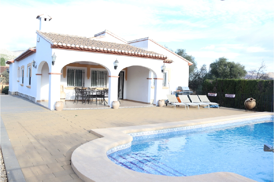 Villa in Orba te koop, woonoppervlakte 154 m², grondstuk 813 m², 4 slapkamer, 2 badkamer, Zwembad, ref.: PT-24001-37