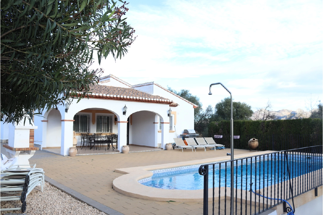 Villa in Orba te koop, woonoppervlakte 154 m², grondstuk 813 m², 4 slapkamer, 2 badkamer, Zwembad, ref.: PT-24001-39