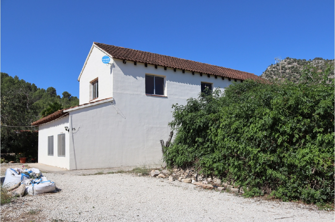 Finca in Jalon te koop, woonoppervlakte 325 m², grondstuk 3520 m², 5 slapkamer, 3 badkamer, Zwembad, ref.: PT-24011-27