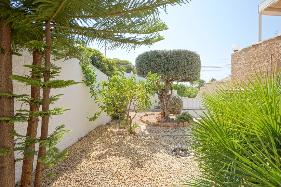 Villa in Calpe(Partida Calalga) te koop, woonoppervlakte 144 m², Airconditioning, grondstuk 555 m², 3 slapkamer, 3 badkamer, Zwembad, ref.: BP-4418CAL-31