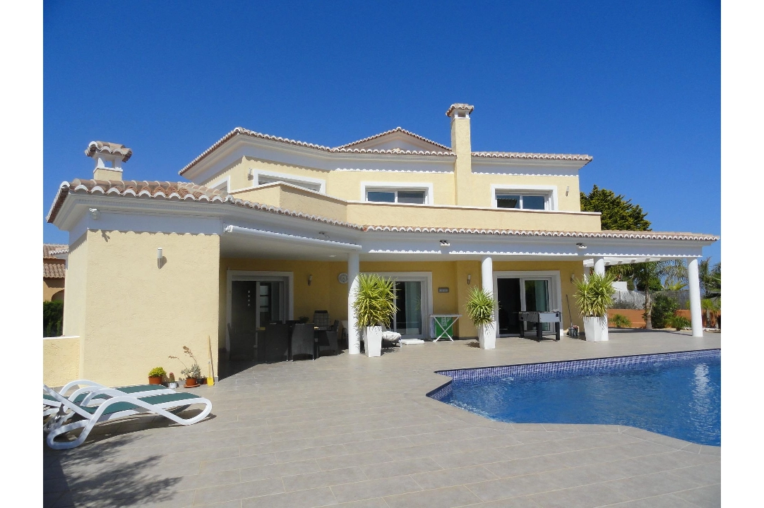 Villa in Calpe(Calpe) te koop, woonoppervlakte 410 m², Airconditioning, grondstuk 983 m², 3 slapkamer, 3 badkamer, Zwembad, ref.: COB-982-10535-1