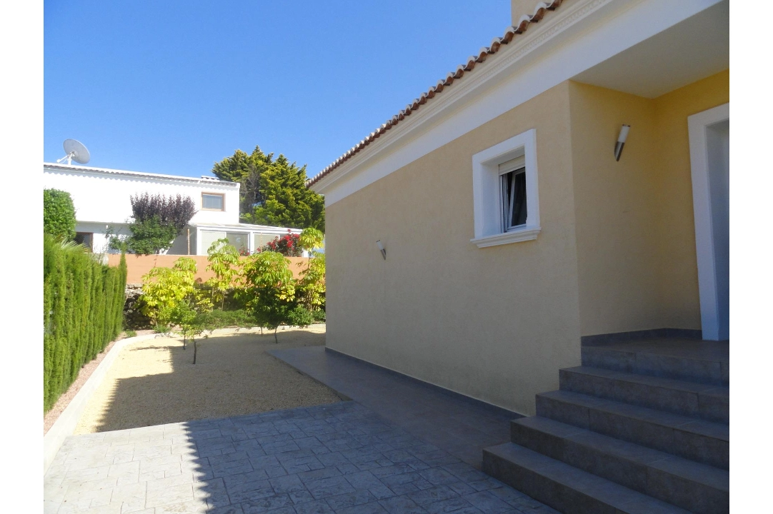 Villa in Calpe(Calpe) te koop, woonoppervlakte 410 m², Airconditioning, grondstuk 983 m², 3 slapkamer, 3 badkamer, Zwembad, ref.: COB-982-10535-14