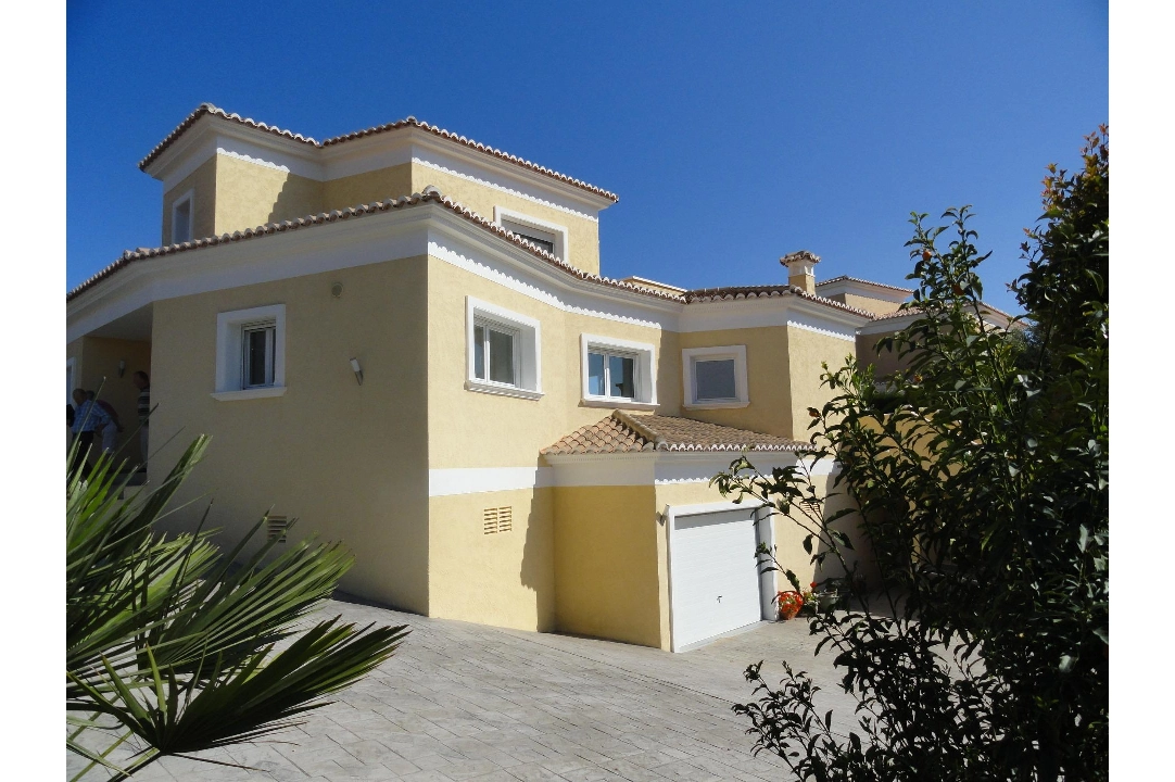 Villa in Calpe(Calpe) te koop, woonoppervlakte 410 m², Airconditioning, grondstuk 983 m², 3 slapkamer, 3 badkamer, Zwembad, ref.: COB-982-10535-8