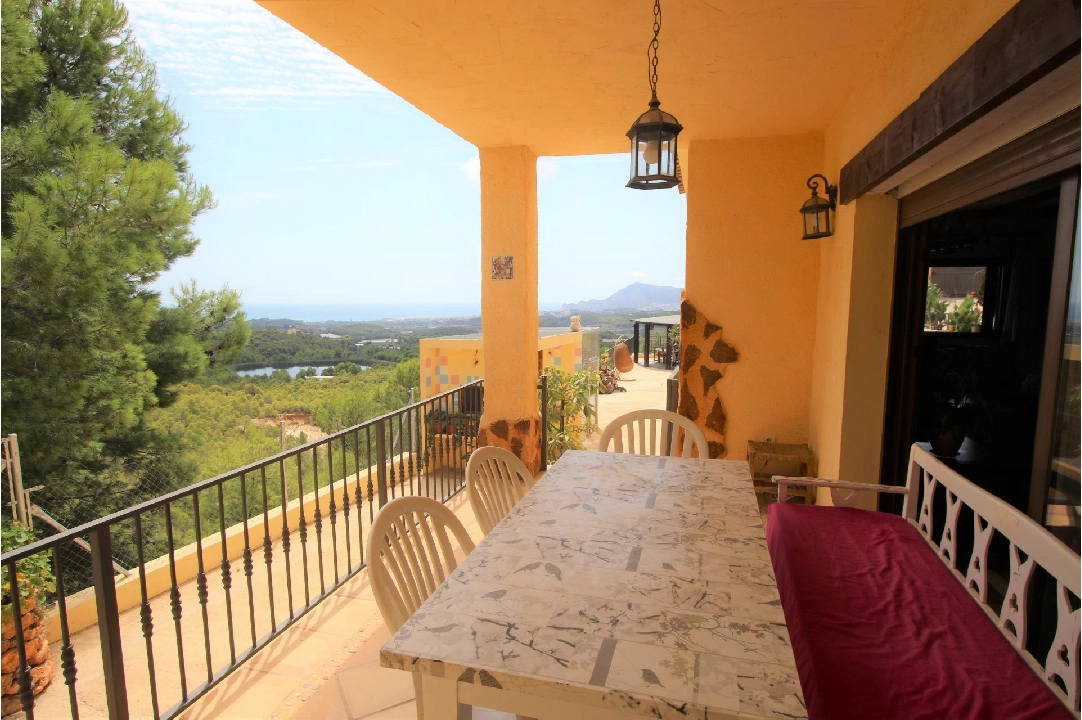 Villa in Callosa d-en Sarria(Callosa D en Sarria) te koop, woonoppervlakte 162 m², grondstuk 670 m², 4 slapkamer, 2 badkamer, Zwembad, ref.: COB-3147-10535-9