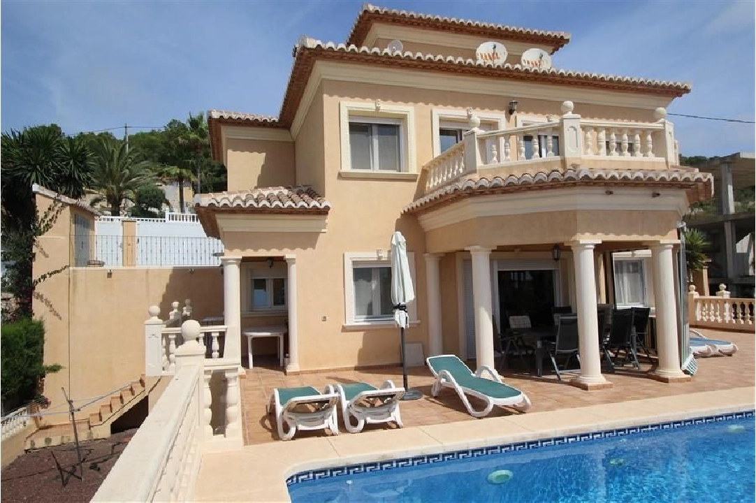 Villa in Calpe(Gran sol) te koop, woonoppervlakte 250 m², Airconditioning, grondstuk 927 m², 4 slapkamer, 3 badkamer, Zwembad, ref.: COB-3261-10535-1