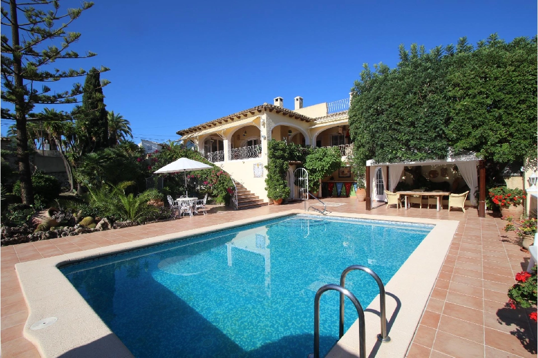 Villa in Benissa(Buena Vista) te koop, woonoppervlakte 372 m², Airconditioning, grondstuk 3082 m², 4 slapkamer, 5 badkamer, Zwembad, ref.: COB-3306-10535-1