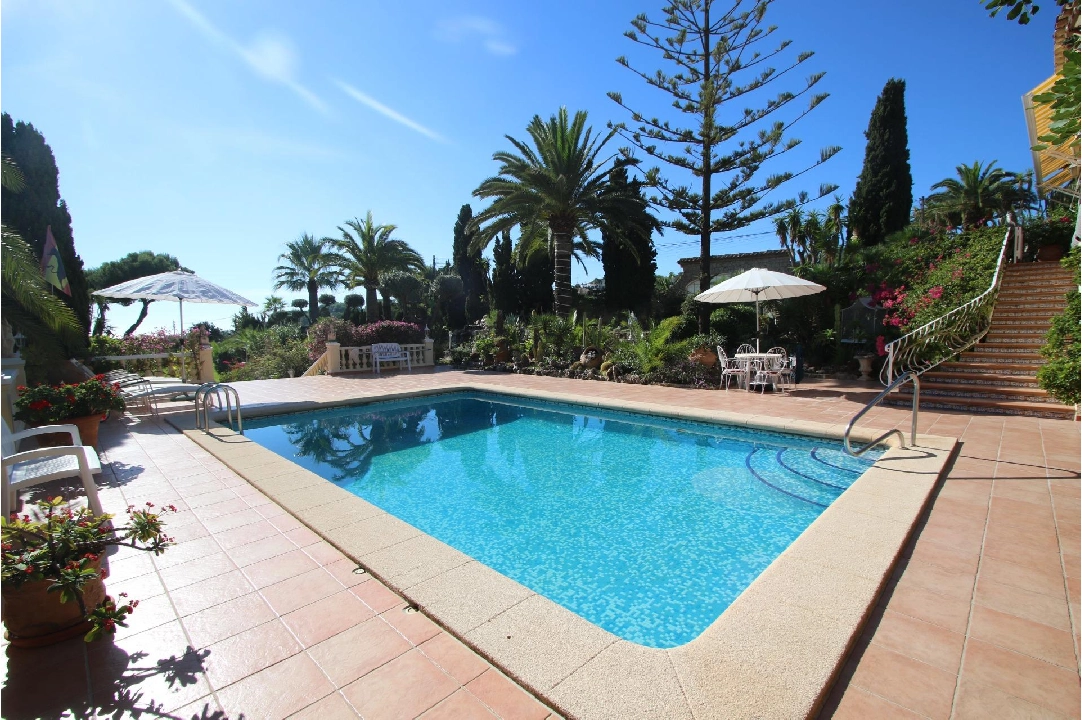 Villa in Benissa(Buena Vista) te koop, woonoppervlakte 372 m², Airconditioning, grondstuk 3082 m², 4 slapkamer, 5 badkamer, Zwembad, ref.: COB-3306-10535-9