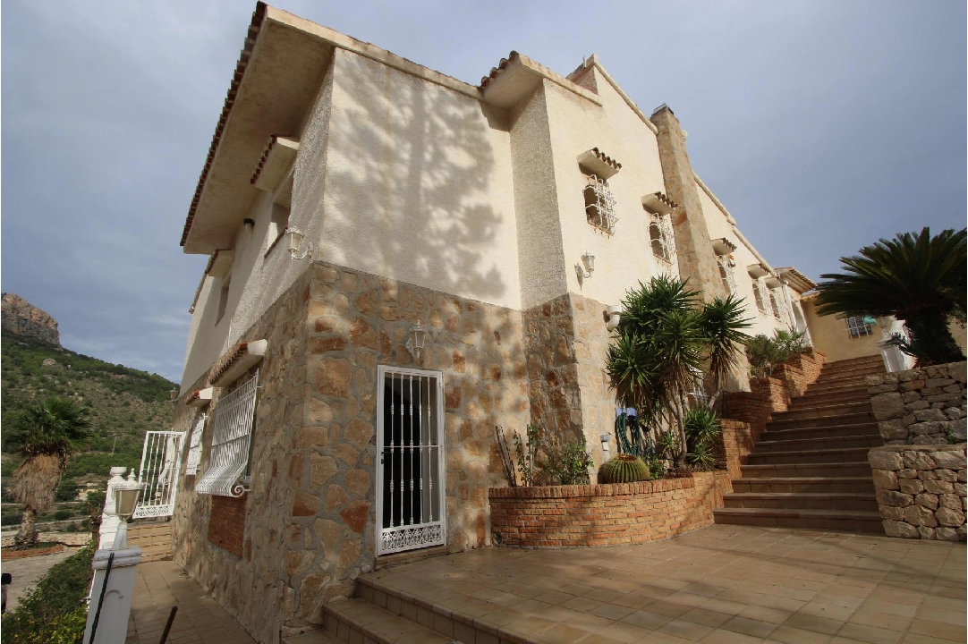 Villa in Calpe(La Canuta) te koop, woonoppervlakte 609 m², grondstuk 3102 m², 4 slapkamer, 4 badkamer, Zwembad, ref.: COB-3330-10535-48