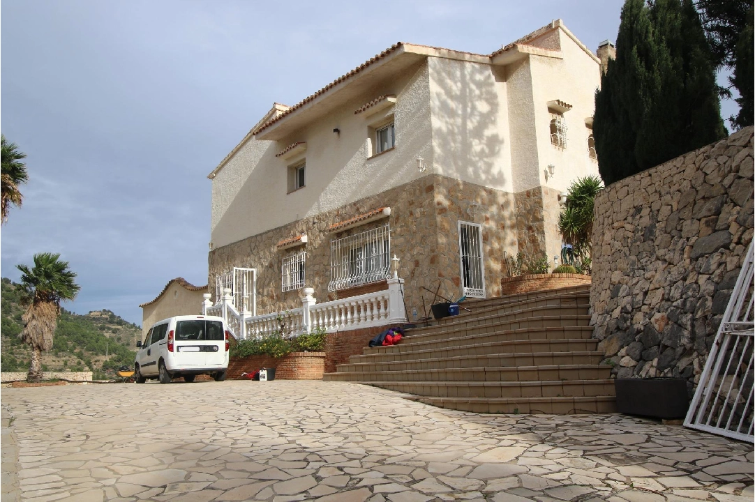 Villa in Calpe(La Canuta) te koop, woonoppervlakte 609 m², grondstuk 3102 m², 4 slapkamer, 4 badkamer, Zwembad, ref.: COB-3330-10535-49