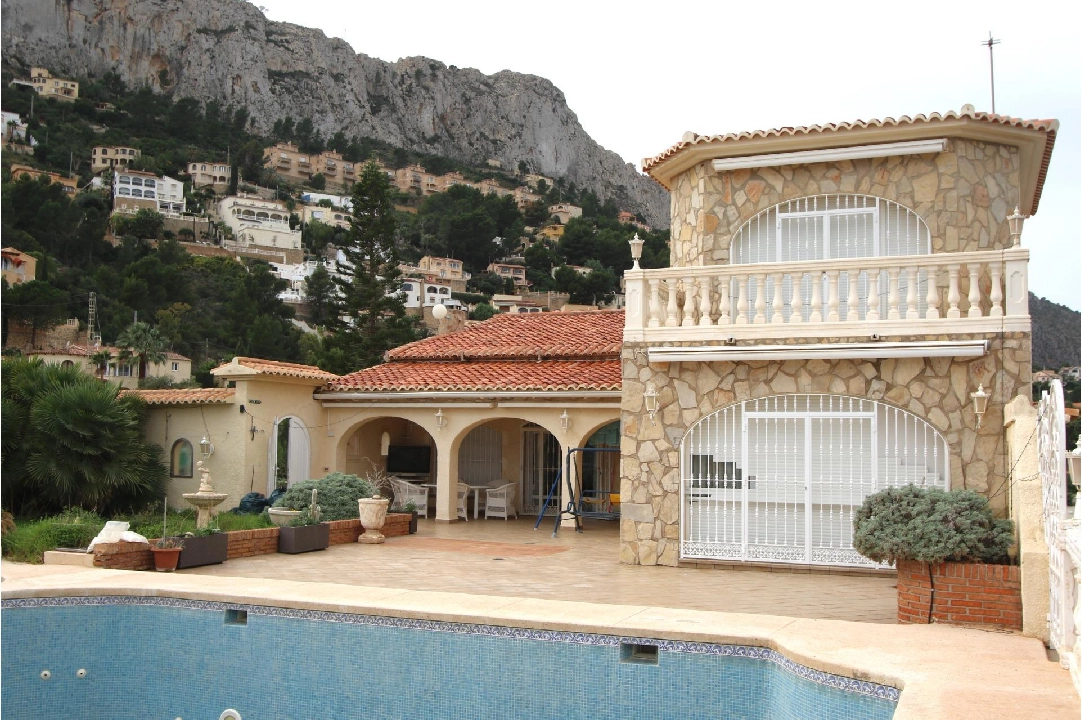 Villa in Calpe(La Canuta) te koop, woonoppervlakte 609 m², grondstuk 3102 m², 4 slapkamer, 4 badkamer, Zwembad, ref.: COB-3330-10535-6