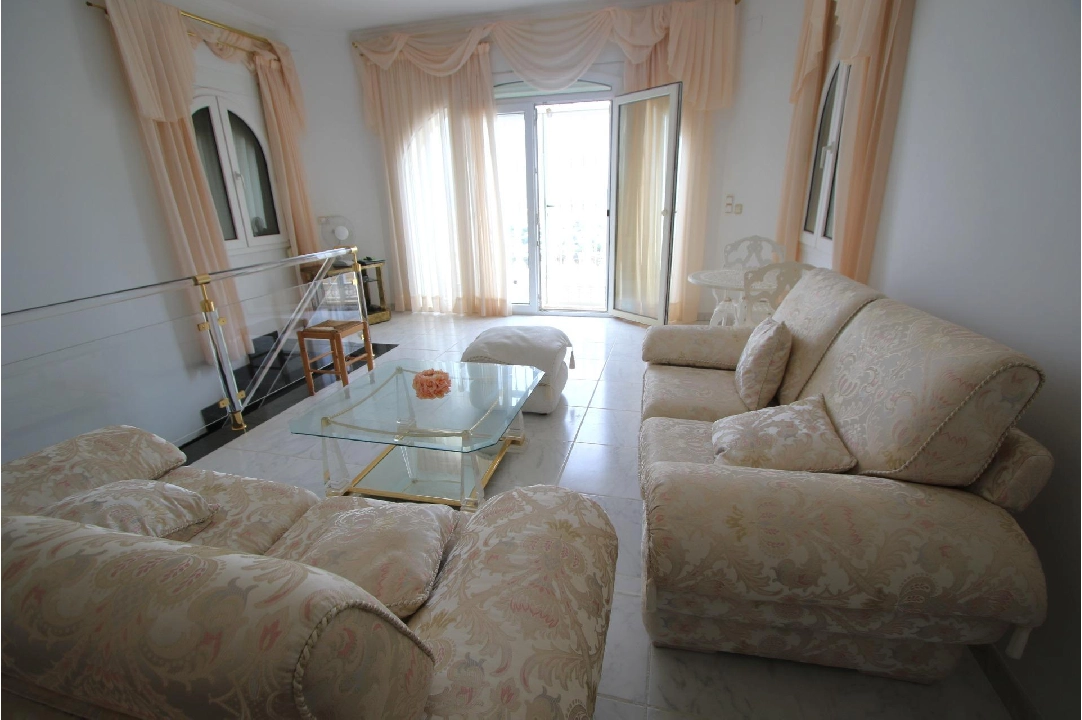 Villa in Calpe(La Canuta) te koop, woonoppervlakte 609 m², grondstuk 3102 m², 4 slapkamer, 4 badkamer, Zwembad, ref.: COB-3330-10535-9