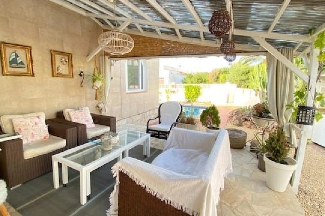 Villa in Calpe(Pla roig) te koop, woonoppervlakte 145 m², Airconditioning, grondstuk 800 m², 3 slapkamer, 2 badkamer, Zwembad, ref.: COB-3377-10535-9