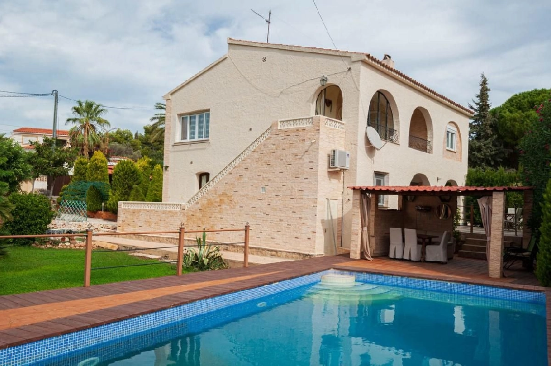 Villa in Calpe(Gran sol) te koop, woonoppervlakte 227 m², Airconditioning, grondstuk 970 m², 4 slapkamer, 2 badkamer, Zwembad, ref.: COB-3399-10535-1