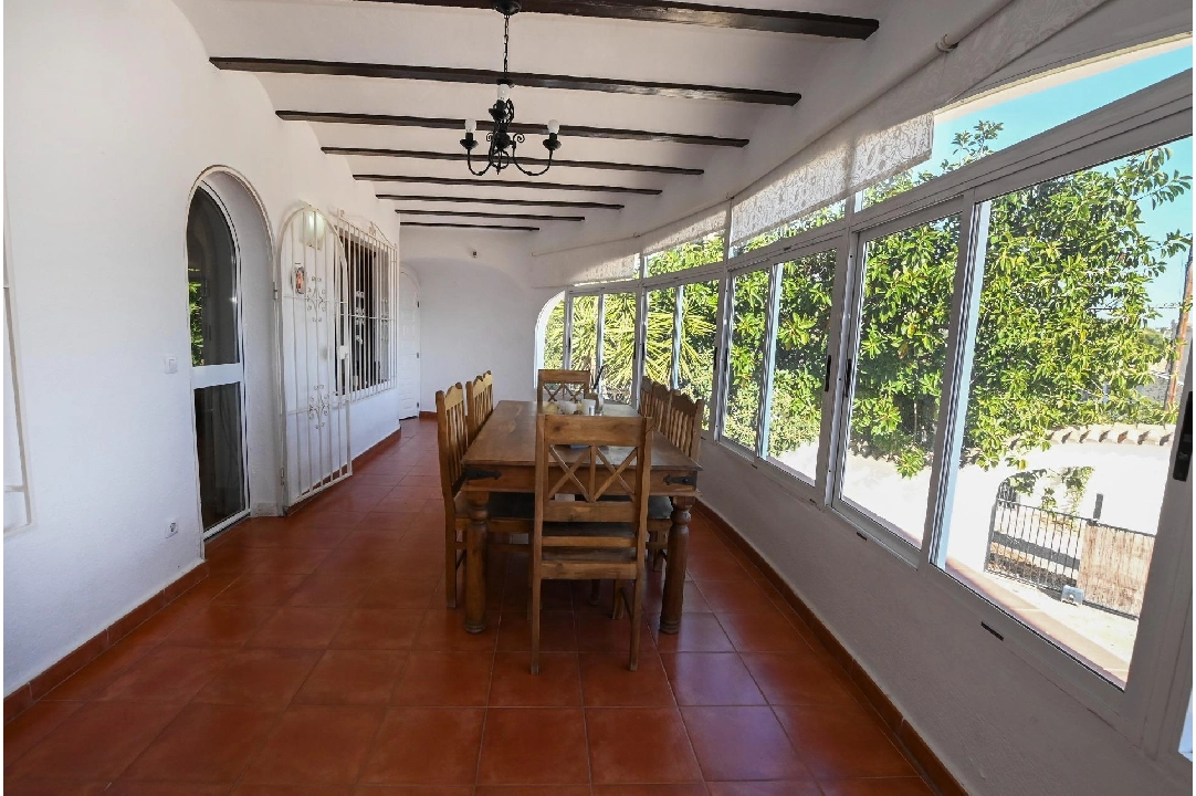 Villa in Calpe(Corralets) te koop, woonoppervlakte 390 m², Airconditioning, grondstuk 1160 m², 3 slapkamer, 2 badkamer, Zwembad, ref.: COB-3431-10535-22