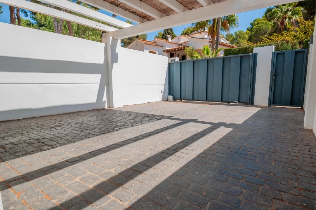 Villa in Moraira(El Portet) te koop, woonoppervlakte 180 m², Airconditioning, grondstuk 1300 m², 4 slapkamer, 4 badkamer, Zwembad, ref.: COB-3455-10535-39