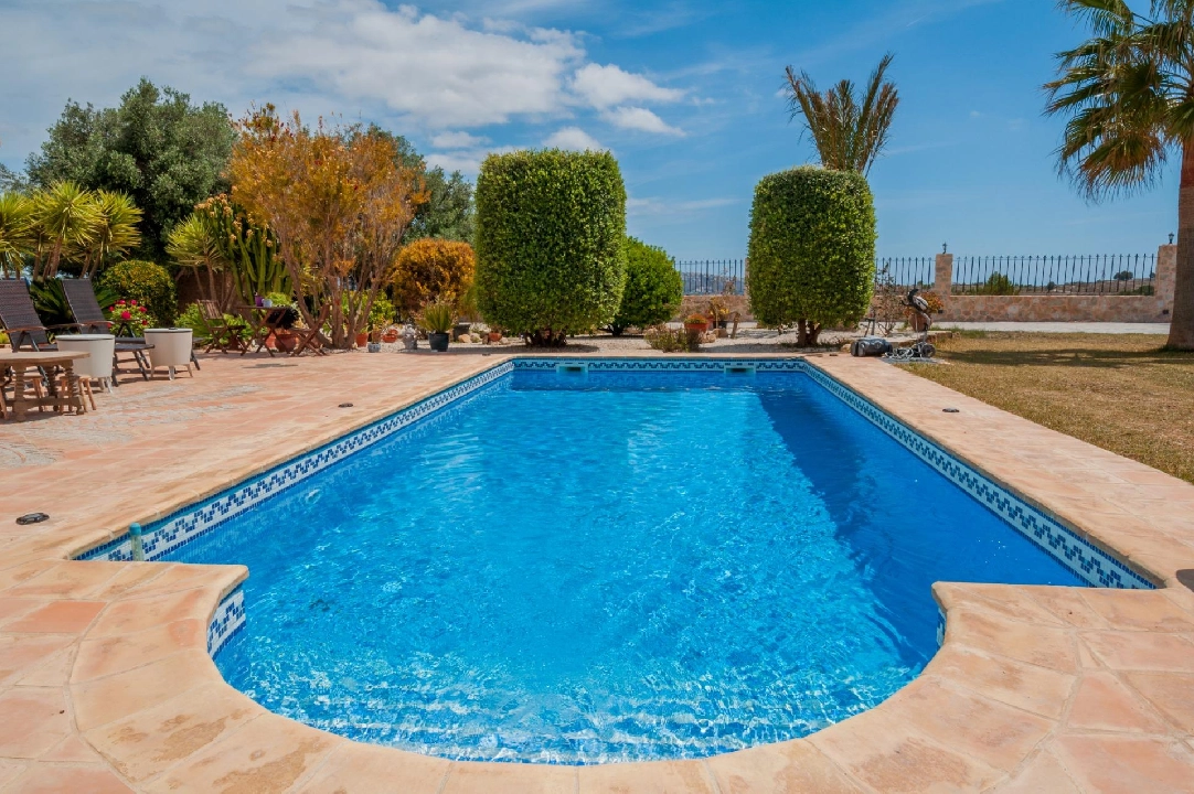 Finca in Teulada(Zona de la playa) te koop, woonoppervlakte 238 m², Airconditioning, grondstuk 14129 m², 5 slapkamer, 4 badkamer, Zwembad, ref.: COB-3457-10535-4