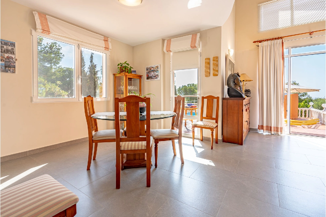 Villa in Benitachell(Cumbre del Sol) te koop, woonoppervlakte 242 m², Airconditioning, grondstuk 729 m², 4 slapkamer, 3 badkamer, Zwembad, ref.: BP-4419BELL-16