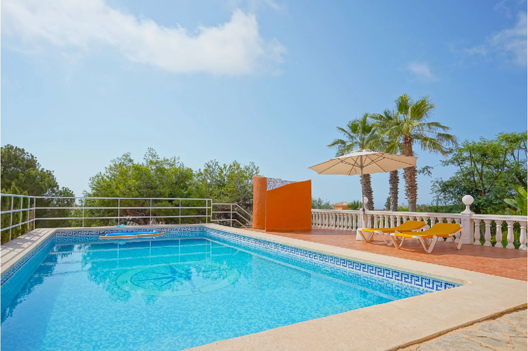 Villa in Benitachell(Cumbre del Sol) te koop, woonoppervlakte 242 m², Airconditioning, grondstuk 729 m², 4 slapkamer, 3 badkamer, Zwembad, ref.: BP-4419BELL-50