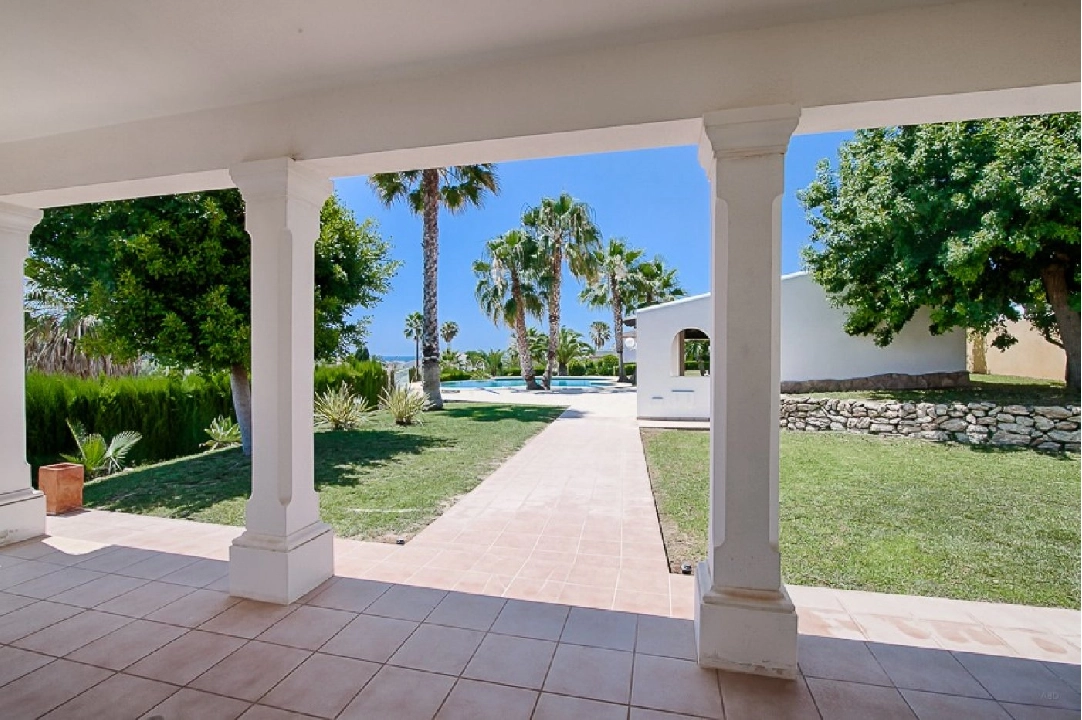 Villa in Moraira te koop, woonoppervlakte 306 m², Bouwjaar 2012, Airconditioning, grondstuk 1602 m², 5 slapkamer, 5 badkamer, Zwembad, ref.: AM-11374DA-19