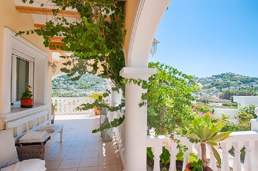 Villa in Moraira te koop, woonoppervlakte 270 m², Bouwjaar 2007, Airconditioning, grondstuk 797 m², 4 slapkamer, 3 badkamer, Zwembad, ref.: AM-11778DA-10