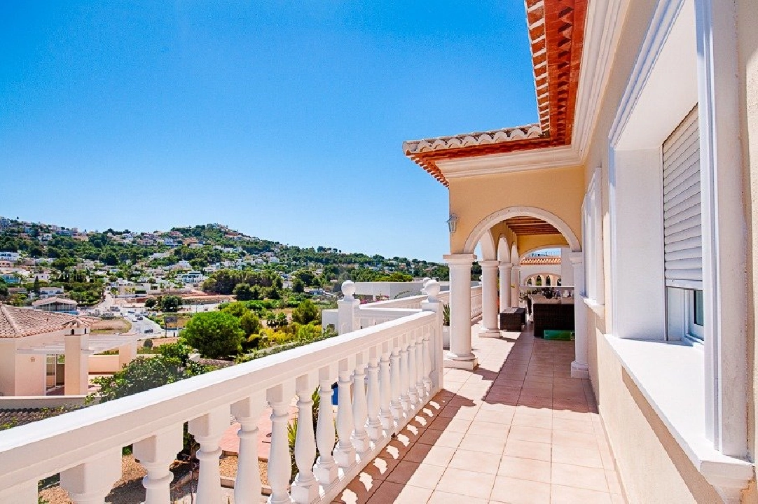 Villa in Moraira te koop, woonoppervlakte 270 m², Bouwjaar 2007, Airconditioning, grondstuk 797 m², 4 slapkamer, 3 badkamer, Zwembad, ref.: AM-11778DA-17