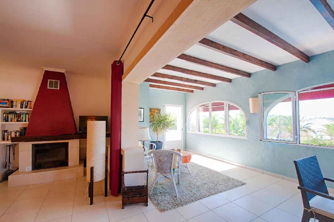 Villa in Moraira te koop, woonoppervlakte 326 m², Bouwjaar 1975, Airconditioning, grondstuk 791 m², 6 slapkamer, 6 badkamer, Zwembad, ref.: AM-12082DA-19